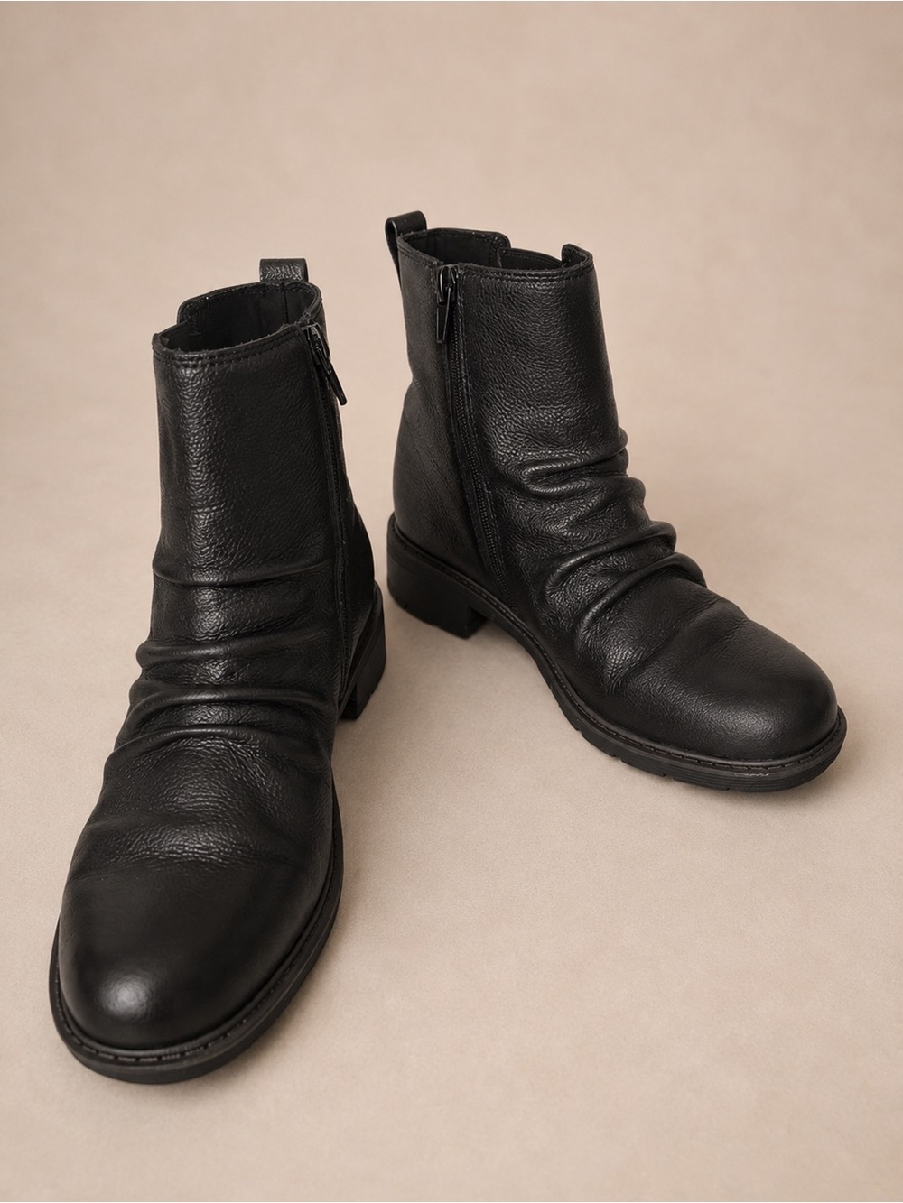 Clarks Hearth Rose Black Leather Mid Calf Boots Side Zip Comfort Boots 6.5